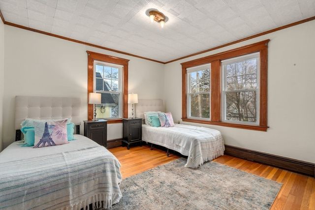 10 Dow Ave, Arlington, MA 02476