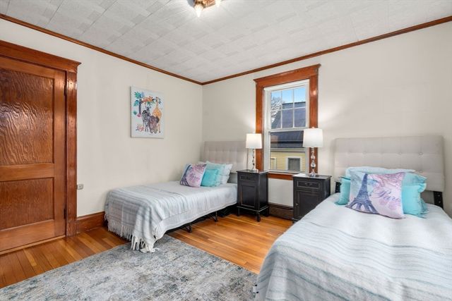 10 Dow Ave, Arlington, MA 02476