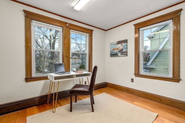 10 Dow Ave, Arlington, MA 02476