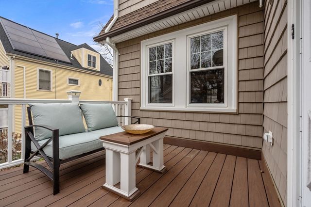 10 Dow Ave, Arlington, MA 02476