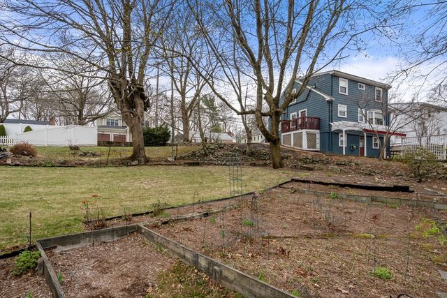 10 Dow Ave, Arlington, MA 02476