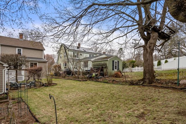 10 Dow Ave, Arlington, MA 02476