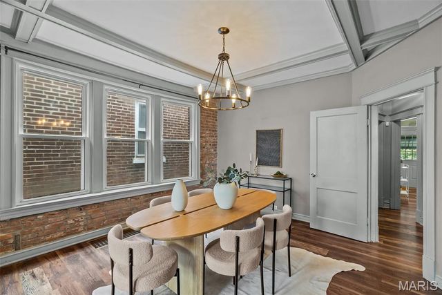 5918 Southwest Avenue, St Louis, MO 63139