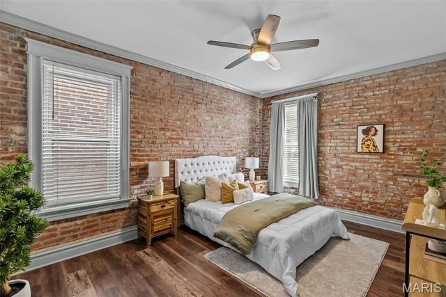 5918 Southwest Avenue, St Louis, MO 63139