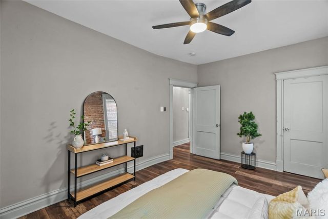 5918 Southwest Avenue, St Louis, MO 63139