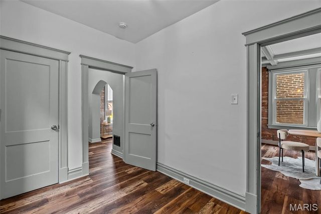 5918 Southwest Avenue, St Louis, MO 63139