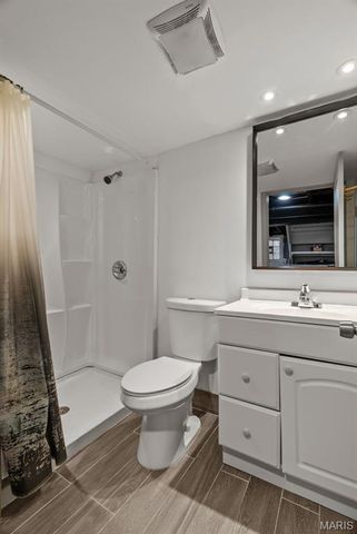 5918 Southwest Avenue, St Louis, MO 63139