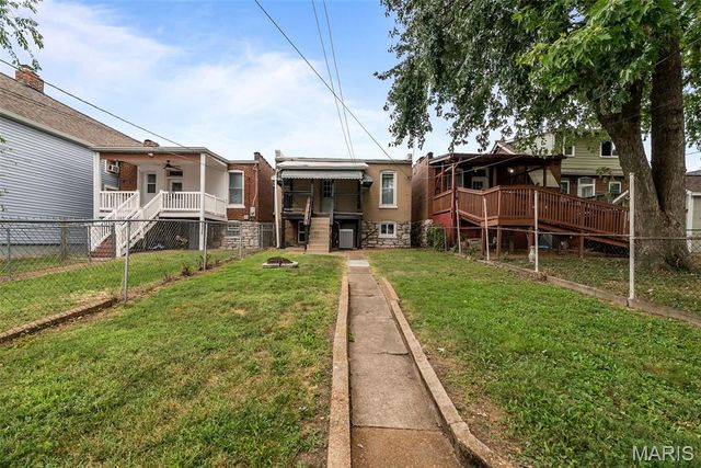 5918 Southwest Avenue, St Louis, MO 63139
