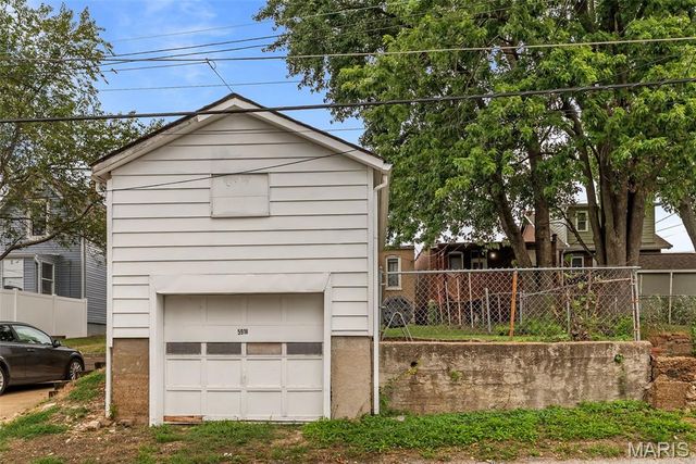 5918 Southwest Avenue, St Louis, MO 63139