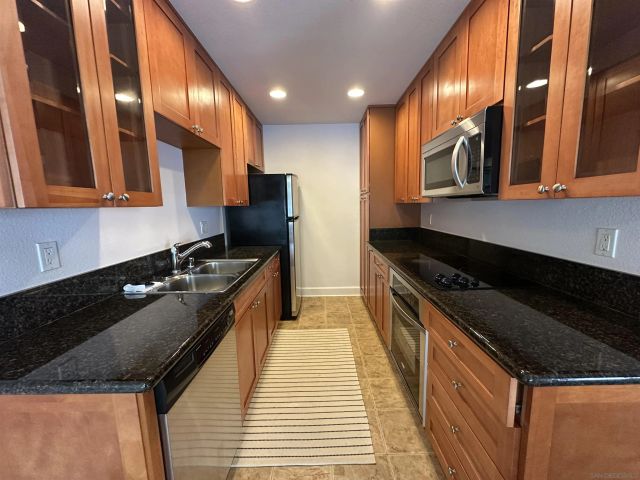 8520 Via Mallorca K, La Jolla, CA 92037