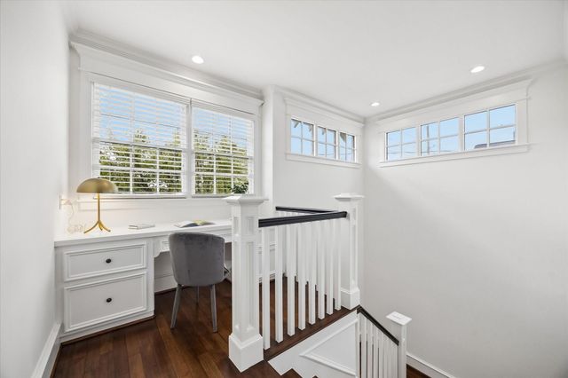 705 W 9th Street, Houston, TX 77007