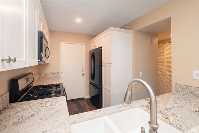 1590 Corte Santana, Upland, CA 91786