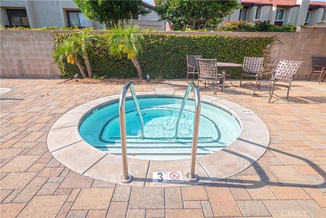 1590 Corte Santana, Upland, CA 91786