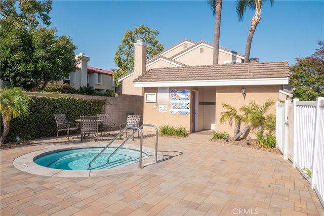 1590 Corte Santana, Upland, CA 91786