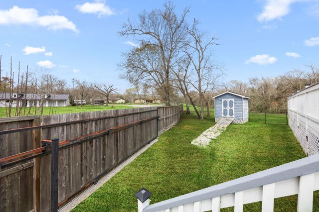 1003 Union Valley Drive, Pearland, TX 77581