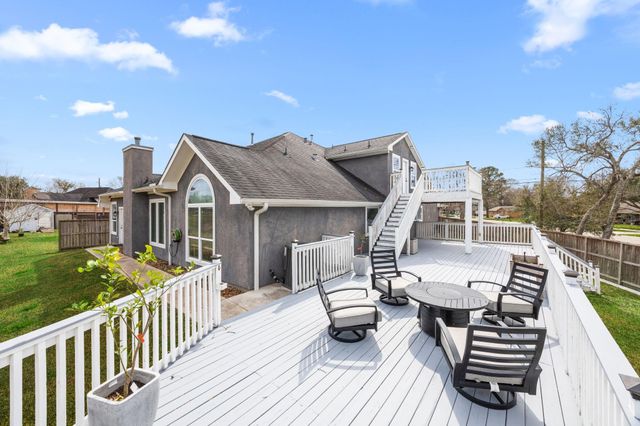 1003 Union Valley Drive, Pearland, TX 77581