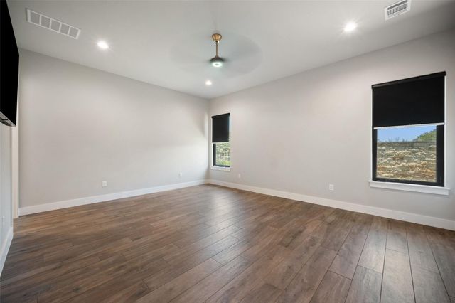 2508 Diagonal DR, Horseshoe Bay, TX 78657