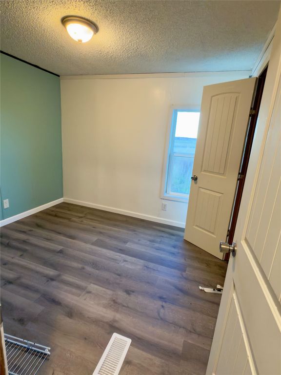 10270 Hwy 47, Hardin, MT 59034 photo 9