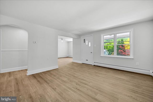 521 W COLUMBIA ST, Schuylkill Haven, PA 17972