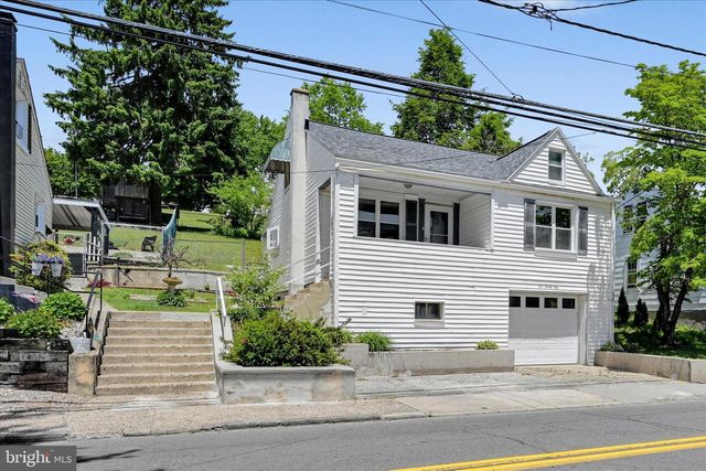 521 W COLUMBIA ST, Schuylkill Haven, PA 17972