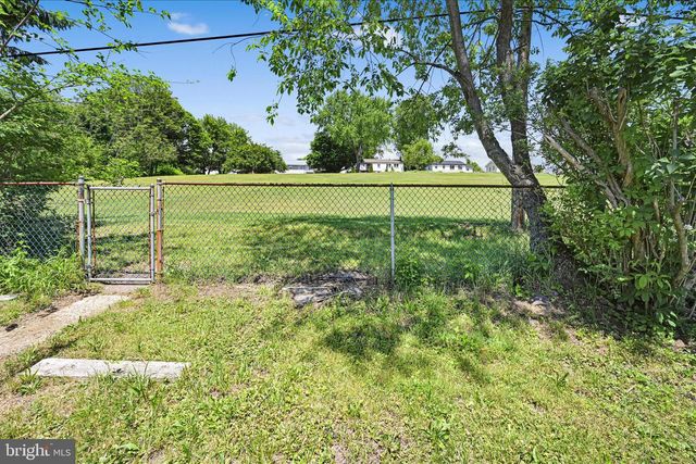 521 W COLUMBIA ST, Schuylkill Haven, PA 17972