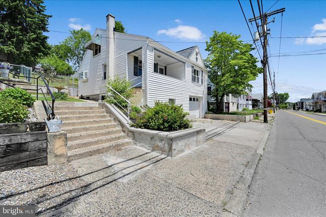521 W COLUMBIA ST, Schuylkill Haven, PA 17972