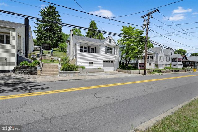 521 W COLUMBIA ST, Schuylkill Haven, PA 17972
