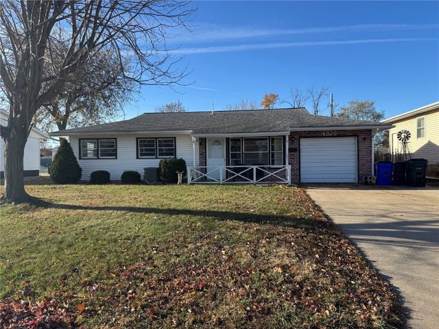 4975 Kesler Road NW, Cedar Rapids, IA 52405