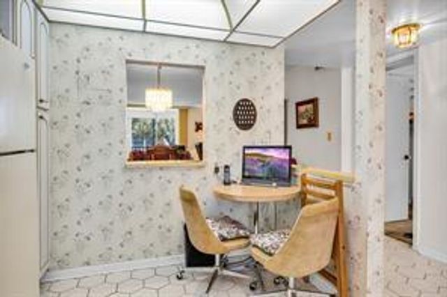 9511 N Hollybrook Lake Dr 207, Pembroke Pines, FL 33025