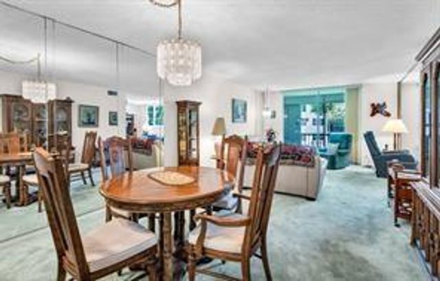 9511 N Hollybrook Lake Dr 207, Pembroke Pines, FL 33025