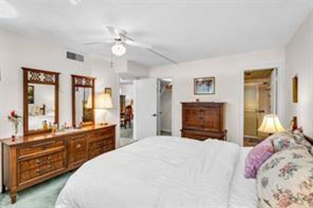 9511 N Hollybrook Lake Dr 207, Pembroke Pines, FL 33025