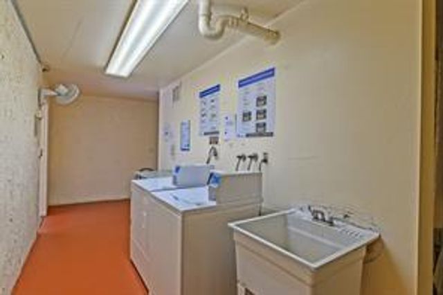 9511 N Hollybrook Lake Dr 207, Pembroke Pines, FL 33025