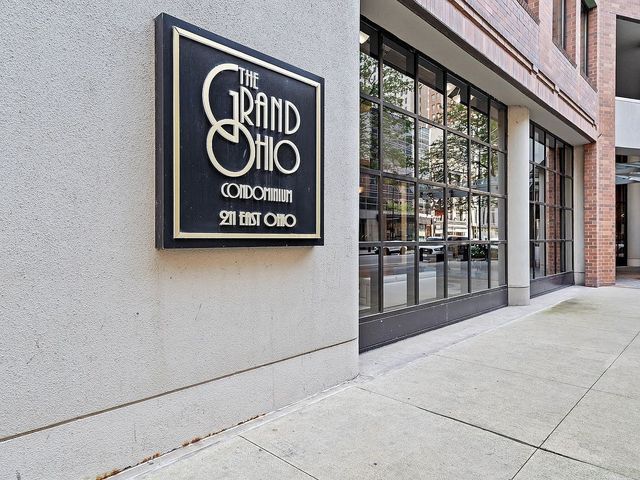 211 E Ohio Street 307, Chicago, IL 60611