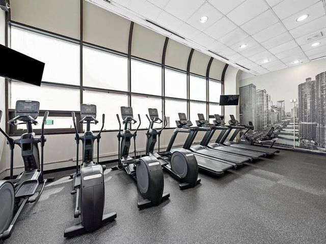 211 E Ohio Street 307, Chicago, IL 60611