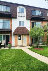 9468 BAY COLONY Drive 3N, Des Plaines, IL 60016