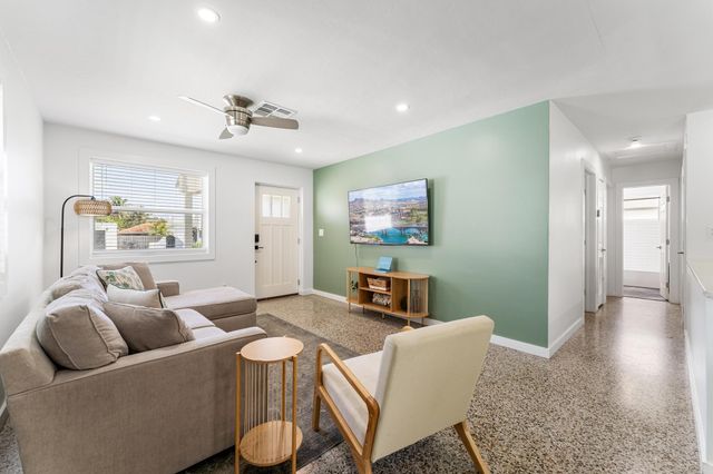 6411 Lake Avenue, West Palm Beach, FL 33405