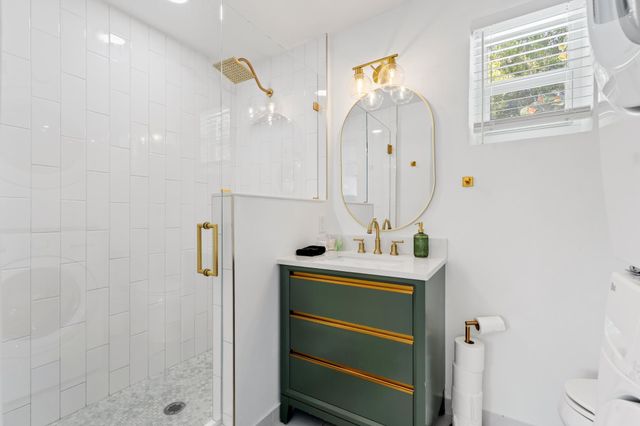 6411 Lake Avenue, West Palm Beach, FL 33405