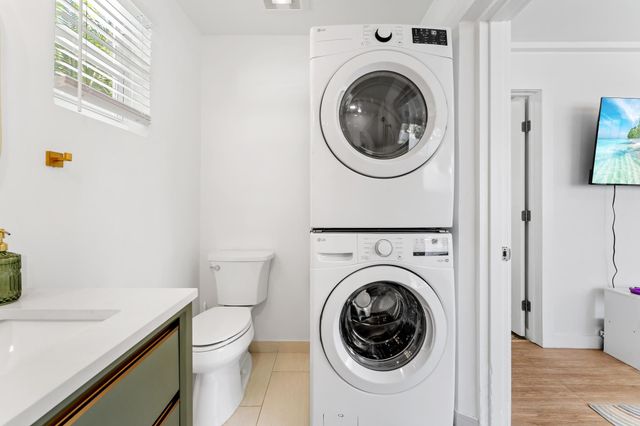 6411 Lake Avenue, West Palm Beach, FL 33405