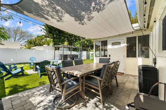 6411 Lake Avenue, West Palm Beach, FL 33405