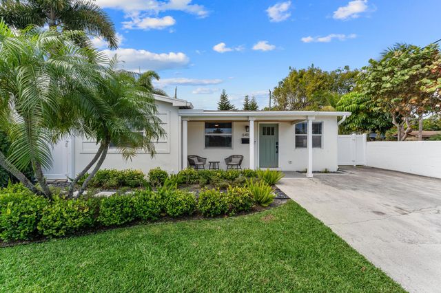 6411 Lake Avenue, West Palm Beach, FL 33405