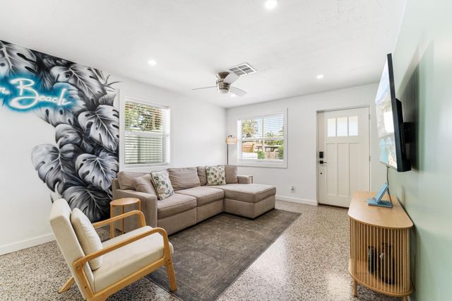 6411 Lake Avenue, West Palm Beach, FL 33405