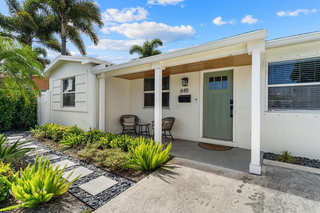 6411 Lake Avenue, West Palm Beach, FL 33405