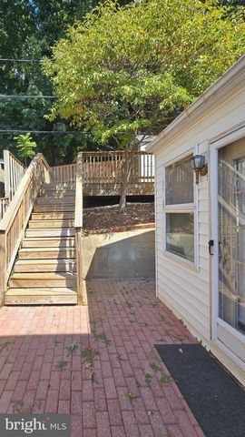 3723 KEMPER RD, Arlington, VA 22206