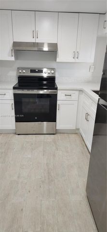 11800 SW 18th St 409-4, Miami, FL 33175