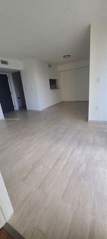 11800 SW 18th St 409-4, Miami, FL 33175