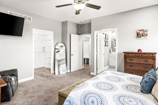 3103 Fox Creek Road, Bloomington, IL 61705