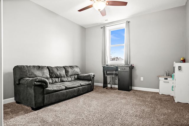 3103 Fox Creek Road, Bloomington, IL 61705