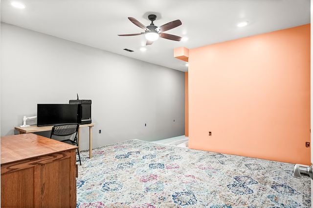 3103 Fox Creek Road, Bloomington, IL 61705