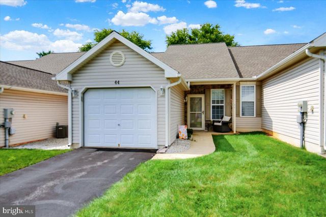 44 TURNING LEAF WAY, Reading, PA 19605