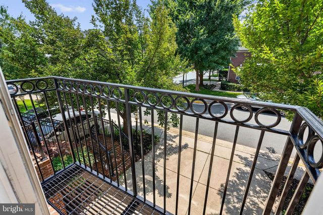 13042 GREG ROY LN, Herndon, VA 20171